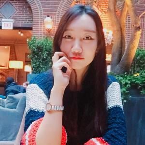 Meet your Posher, Lydia